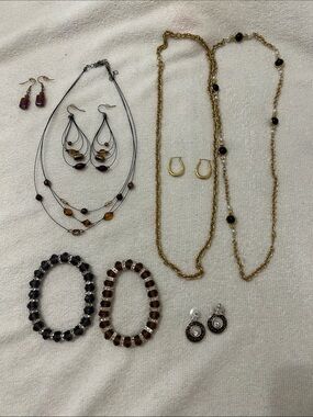 Costume jewelry lot #12 mixed Jewelry Set in Gold, Black, Brown